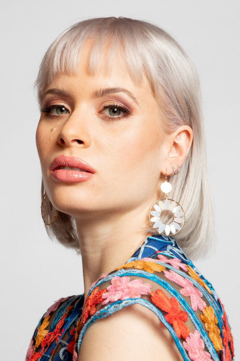 Pearl Petal Circle Pendant Earring
